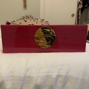 C. Wonder Pink “s” jewelry box